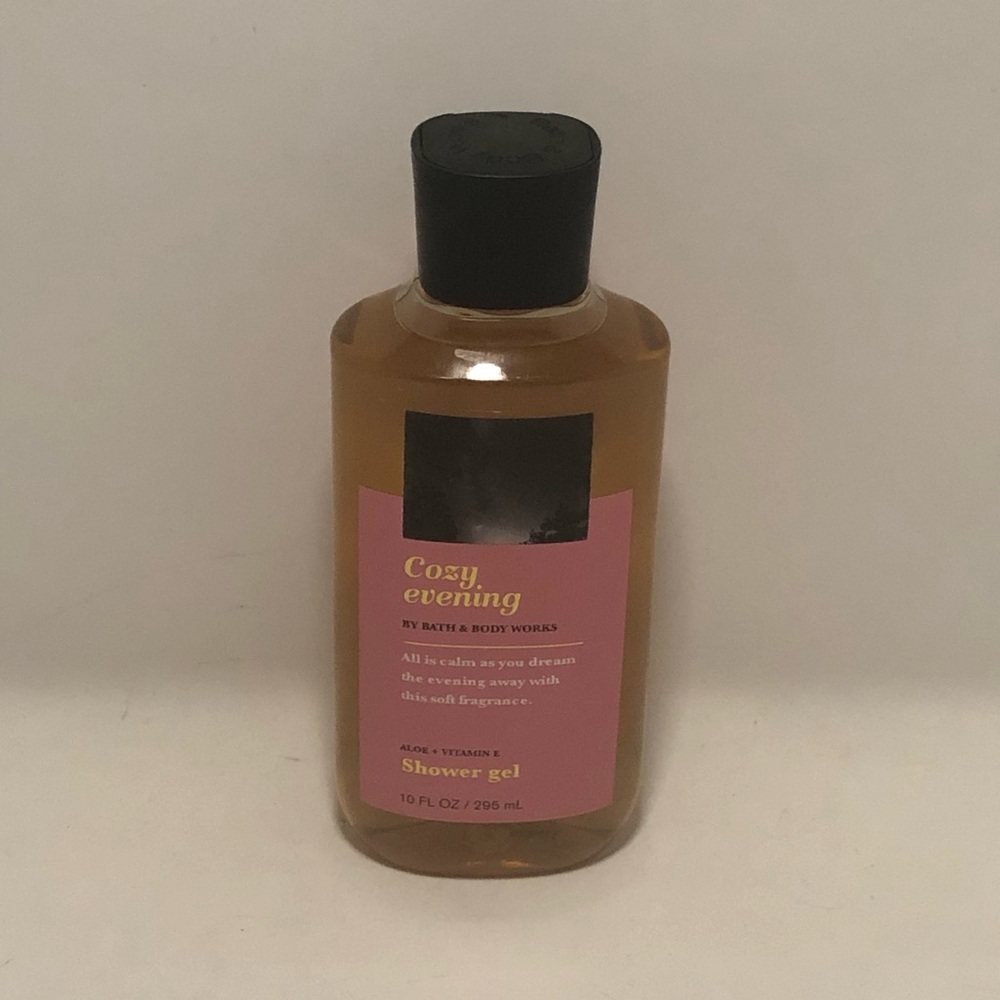 Bath and Body Works Cozy Evening Shower Gel